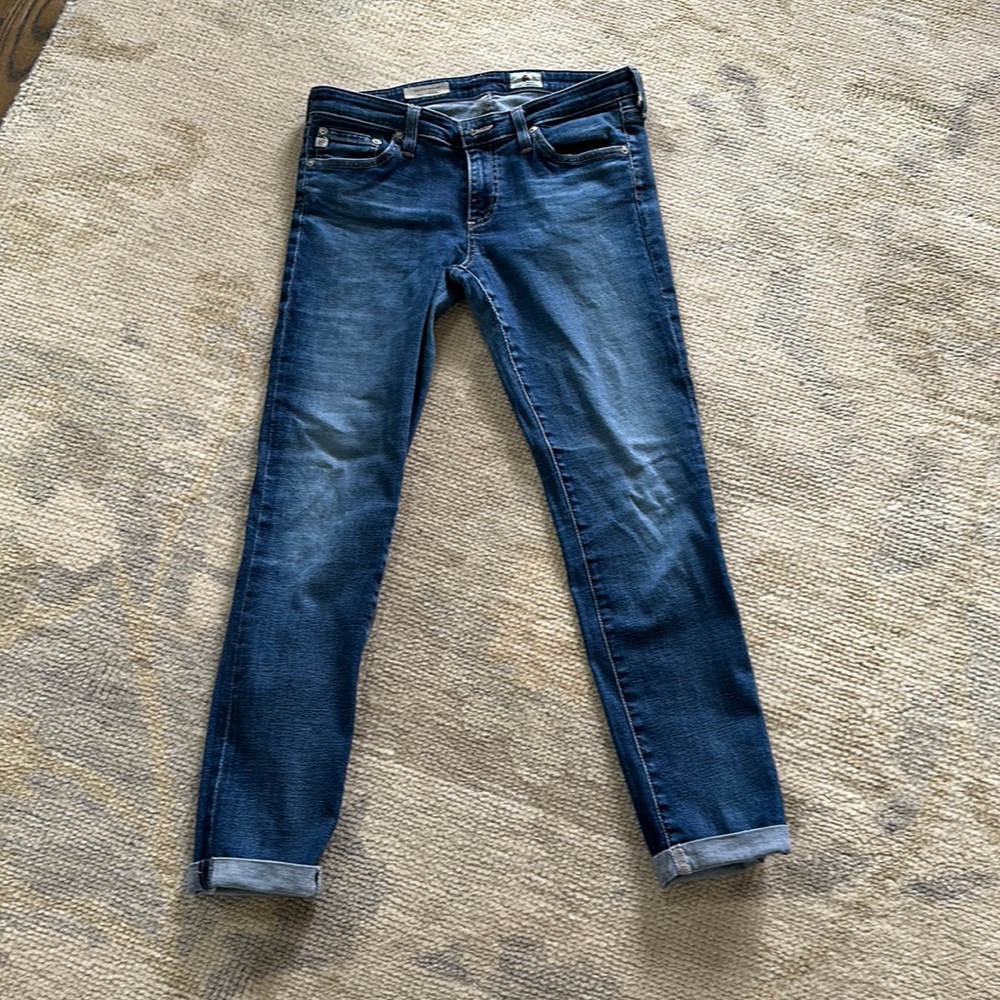 Stilt roll-up cigarette leg jean